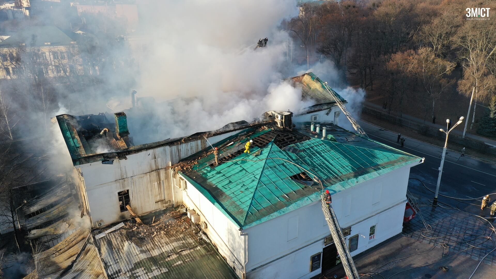 Пожежа на Соборності, 36