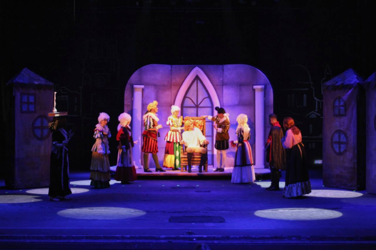 photo_5260589378978300889_y