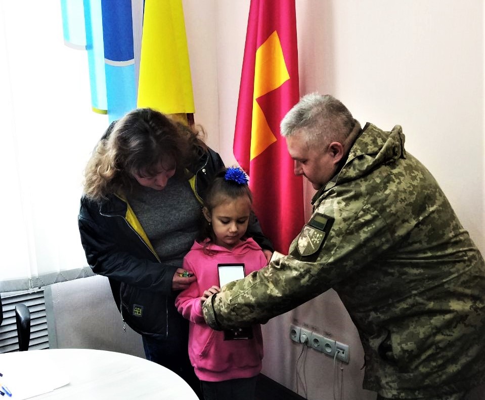 photo_5251366396271641719_y