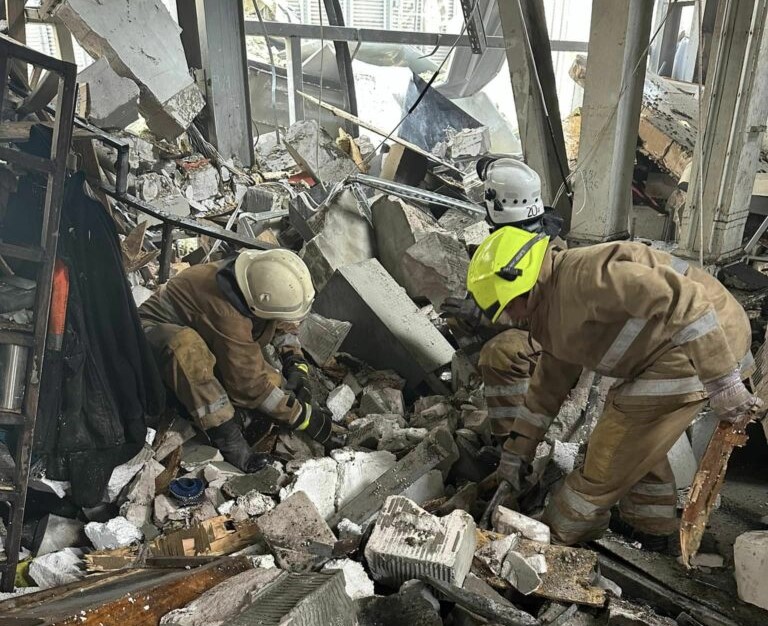 370378039_1863687647379594_747827823507776958_n-768×1024