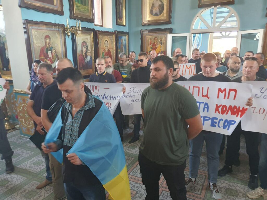 Збори вірян за перехід до ПЦУ