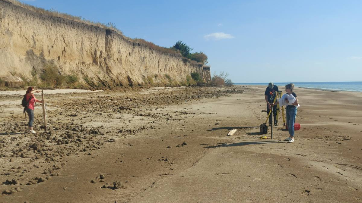 Берег Кременчуцького водосховища
