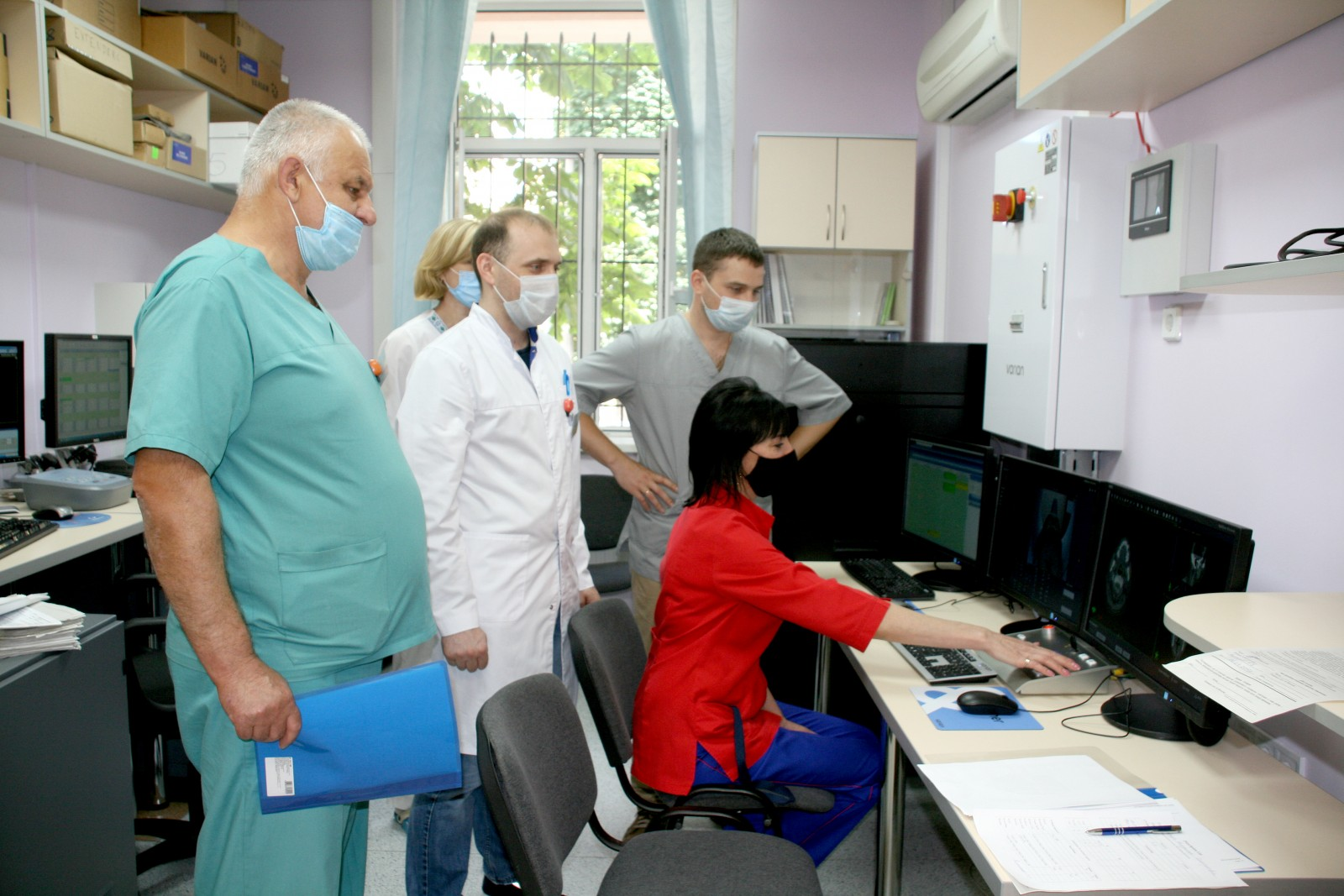 Ілюстративне фото. Лінійний прискорювач у Київському обласному онкодиспансері