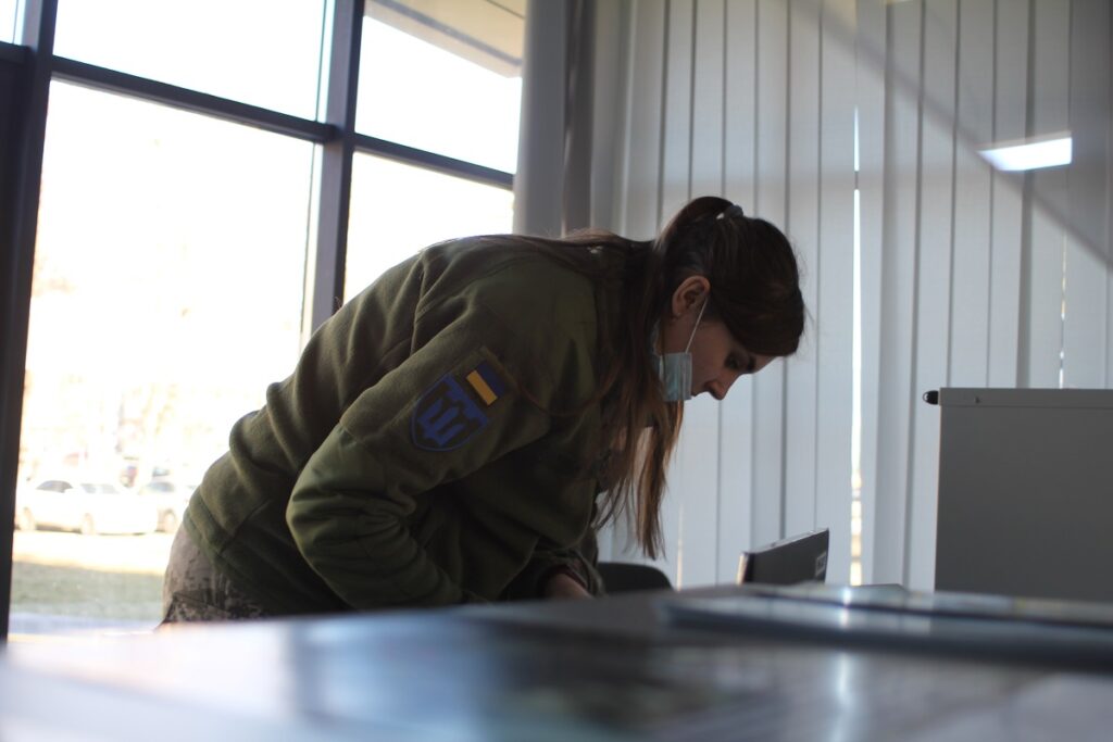 Ілюстративне фото. Рекрутинговий центр в Полтаві, 23 лютого 2022 року