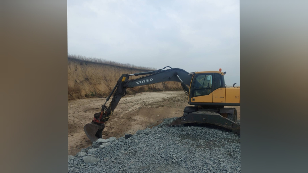 Укріплення берега Кременчуцького водосховища