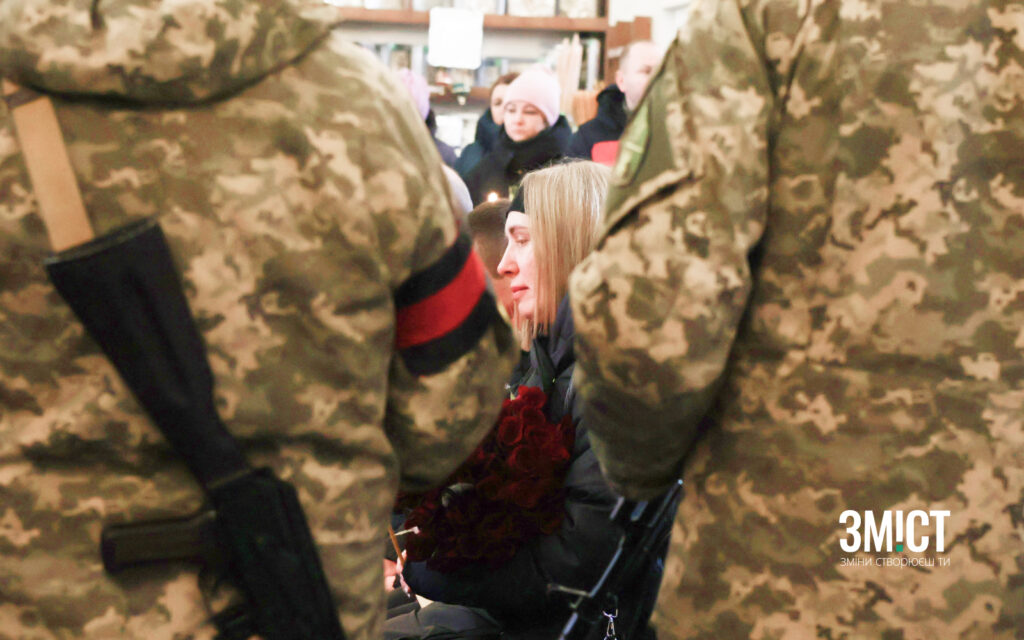 Родина Євгена Андросова прощається з героєм