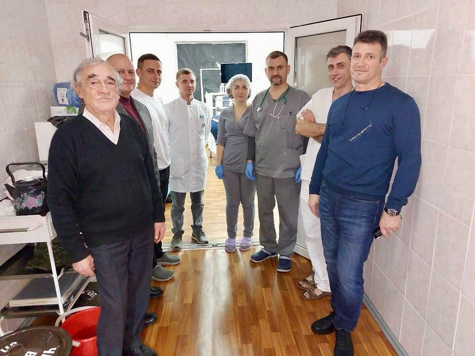 медики фахівці з лапароскопії