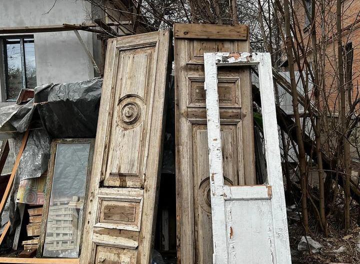 Старовинні полтавські двері