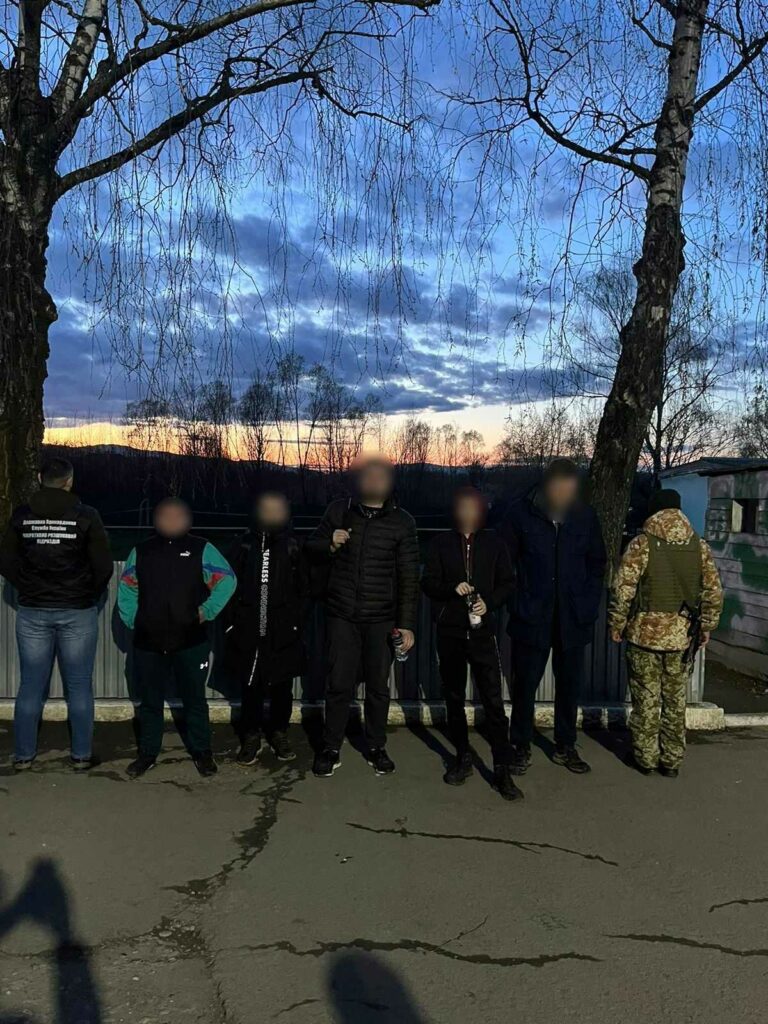 Втекти за кордон