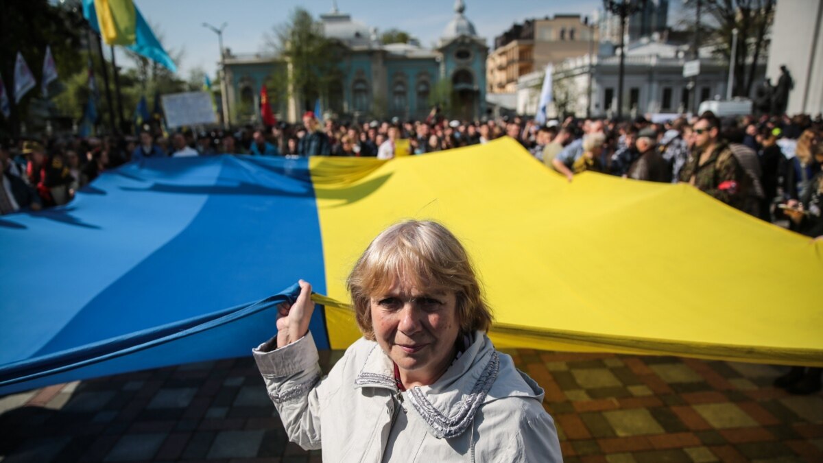 Ілюстративна світлина. Під час акції біля парламенту України на підтримку закону «Про забезпечення функціонування української мови як державної». Київ, 25 квітня 2019 року