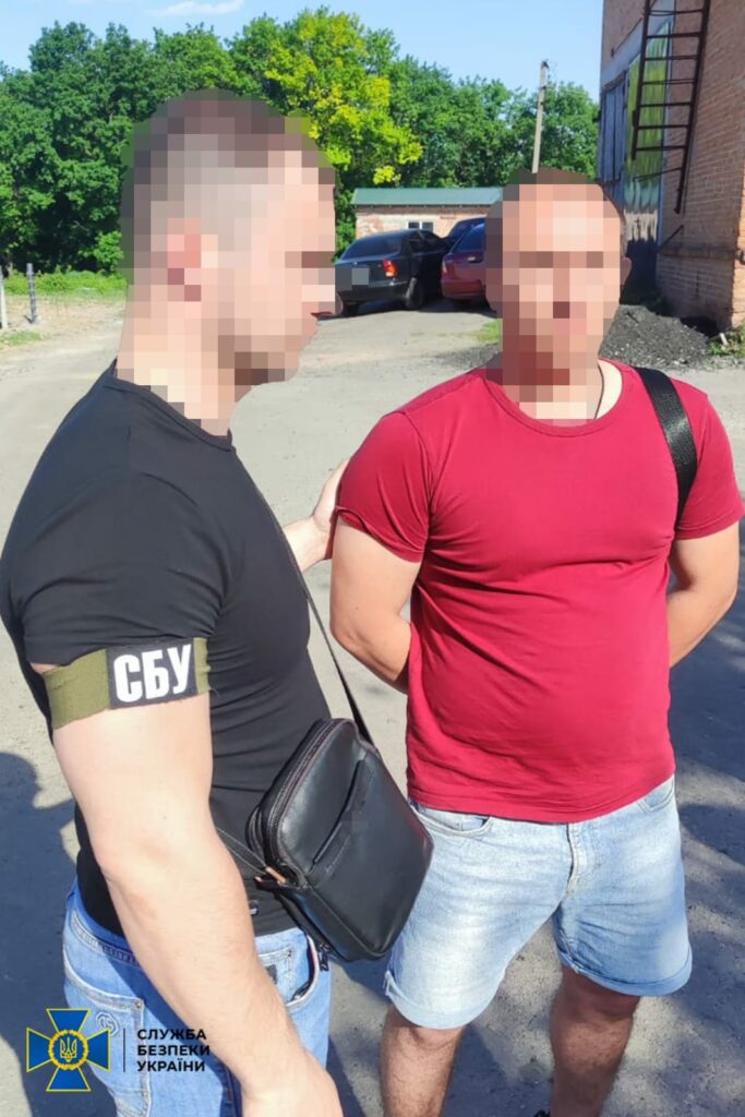 Банду ексрадника мера й депутата з Полтавщини підозрюють у вимагання 15 мільйонів гривень в агрокомпанії