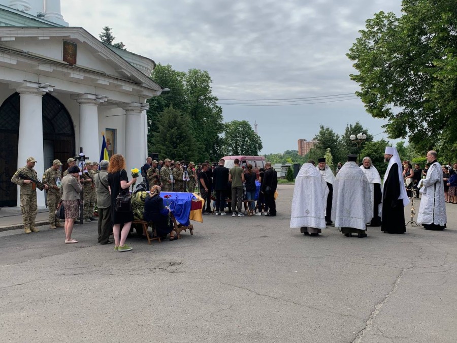 Прощання з воїнами.