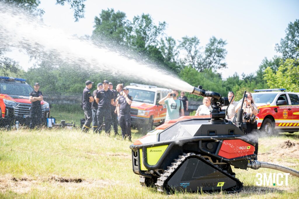 А якщо пожежа, як рятувальники її гаситимуть у лісі
