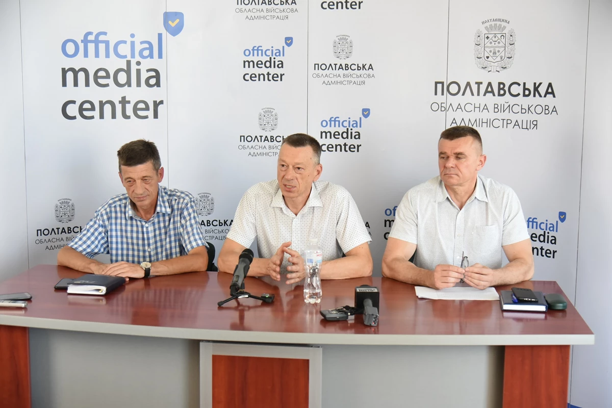 Представники «Полтаваобленерго». По центру – заступник голови правління АТ «Полтаваобленерго» Сергій Андрієвський