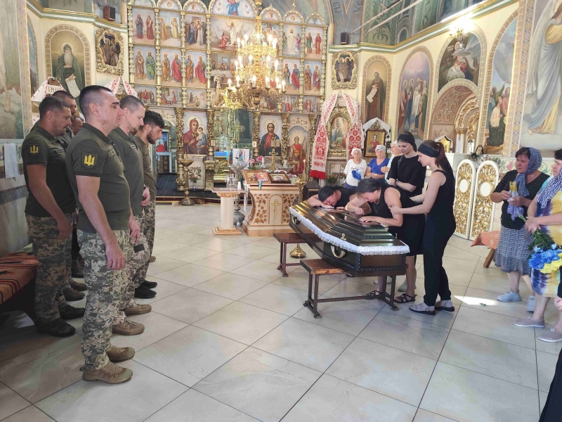 Прощання з воїном.