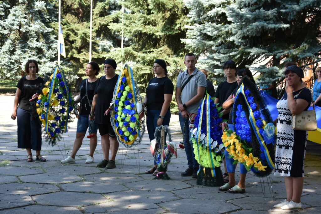 Прощання із загиблим захисником. Фото: Пирятинська громада