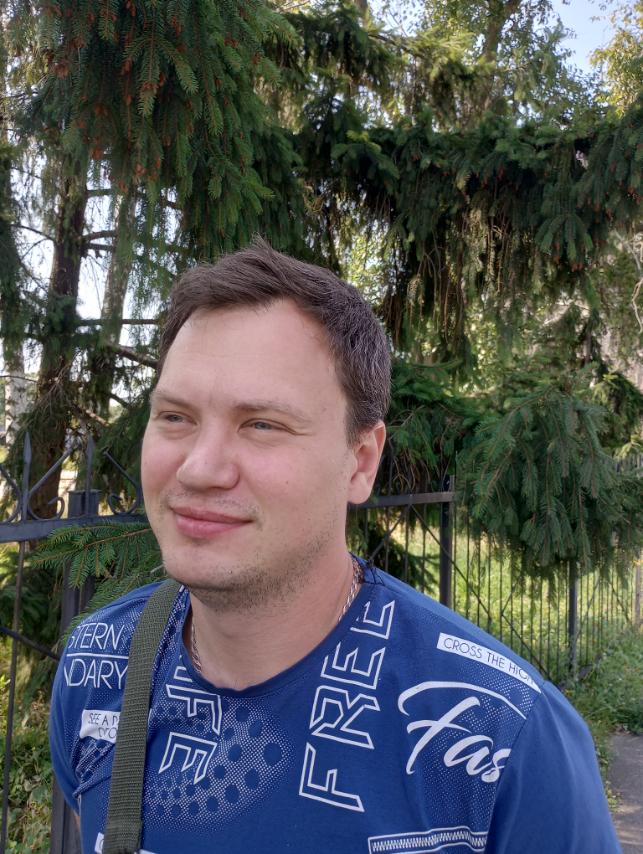 Солдат Олександр Чоповий