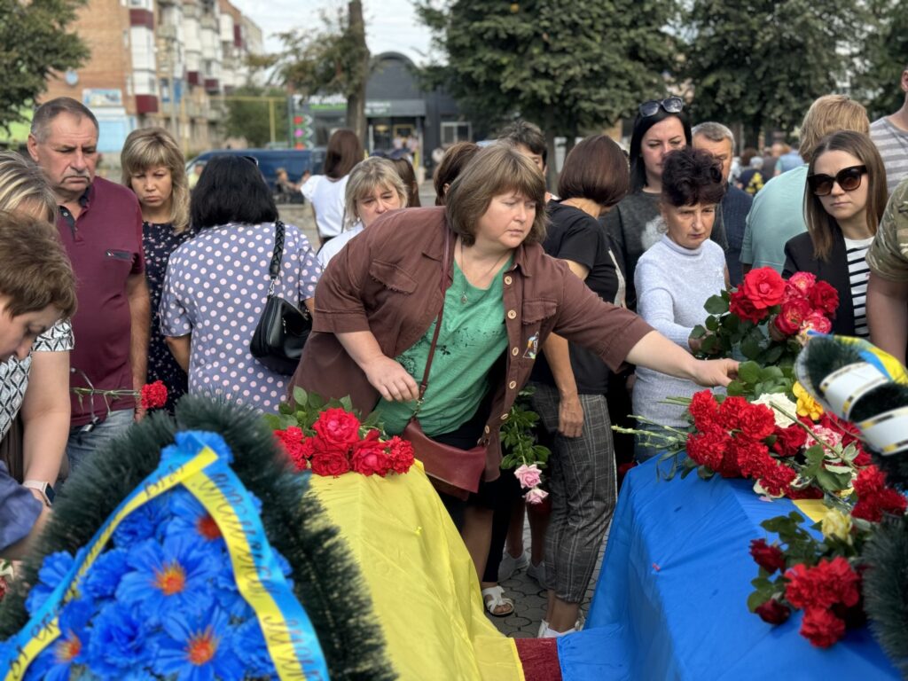 Прощання з Володимиром Костюком. Фото: Хорольська громада.