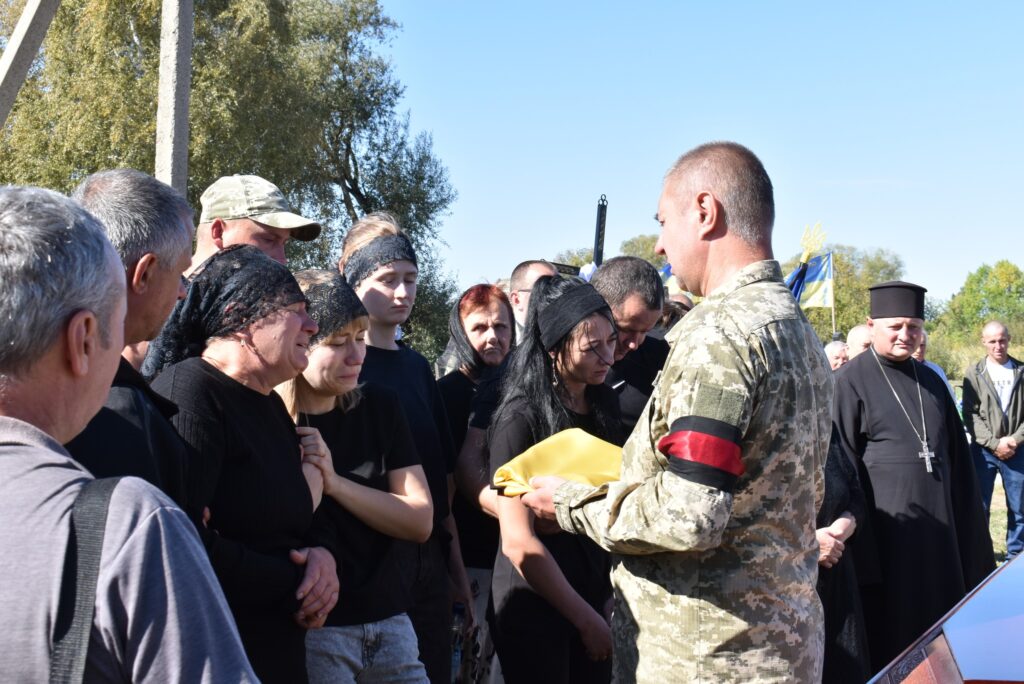 Прощання у Чутівській громаді. Фото з фейсбук-сторінки громади.
