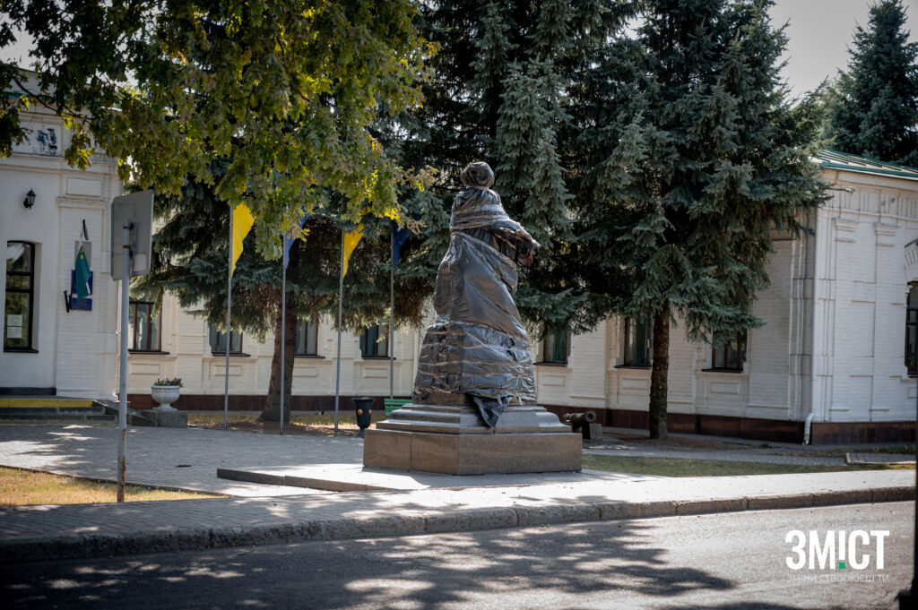 Пам’ятники Росії в Полтаві