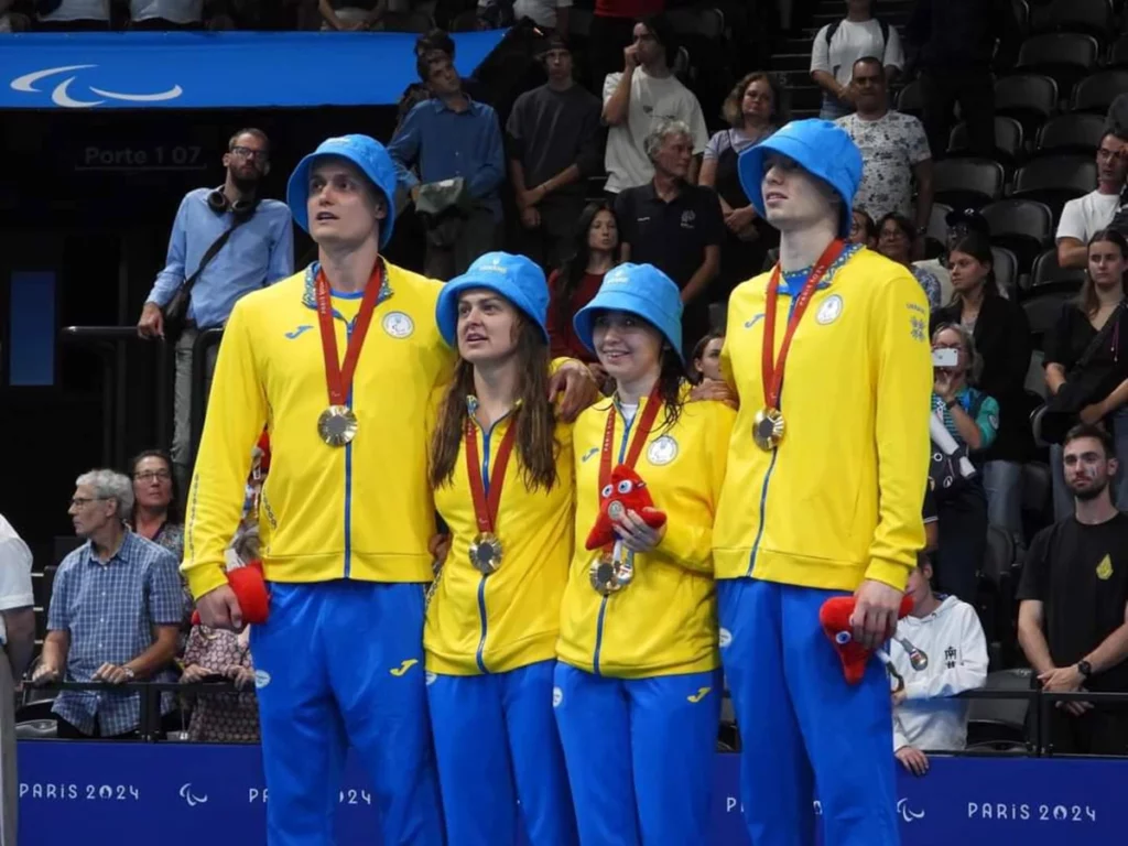 Спортсменів з Полтавщини нагородили. Фото - Полтавська ОВА
