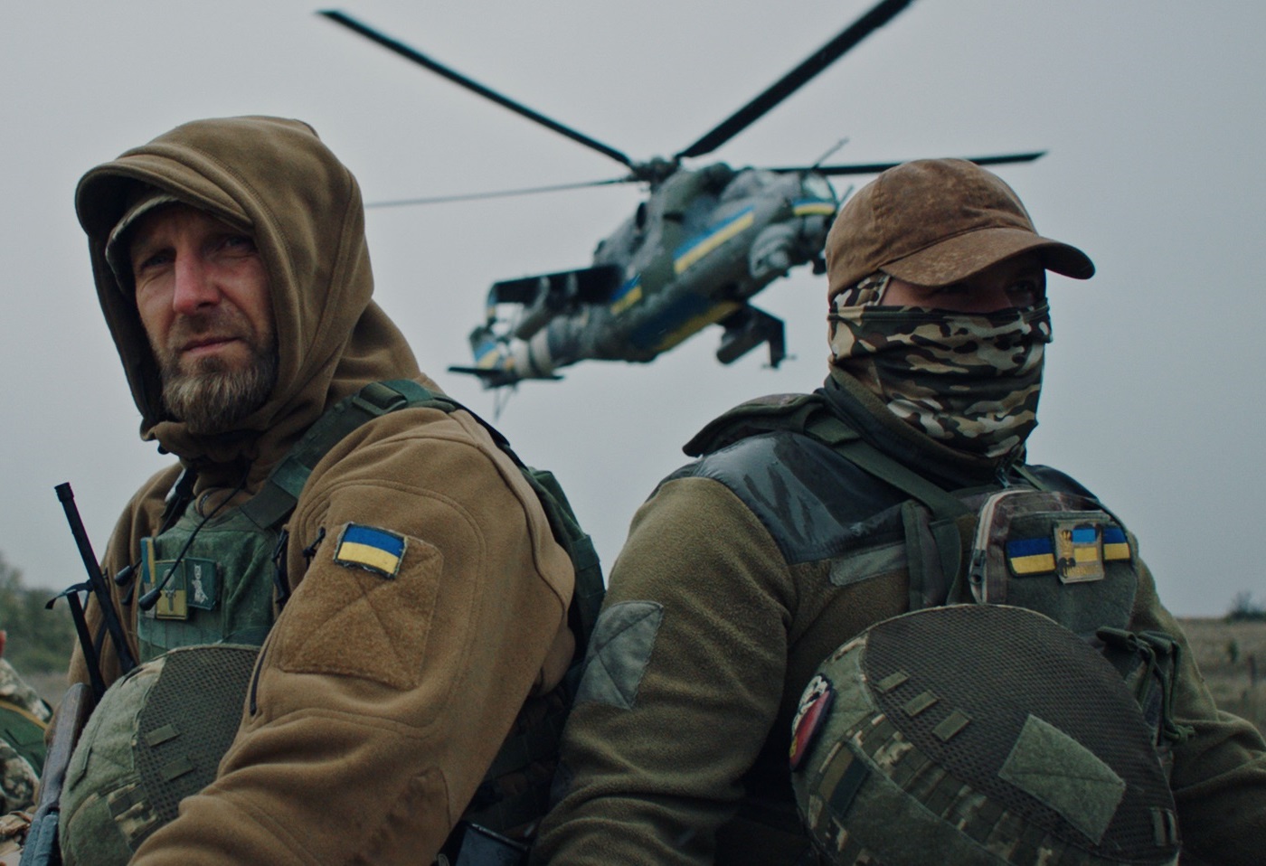 Воїни 18-ї бригади армійської авіації у фільмі «Підйомна сила»