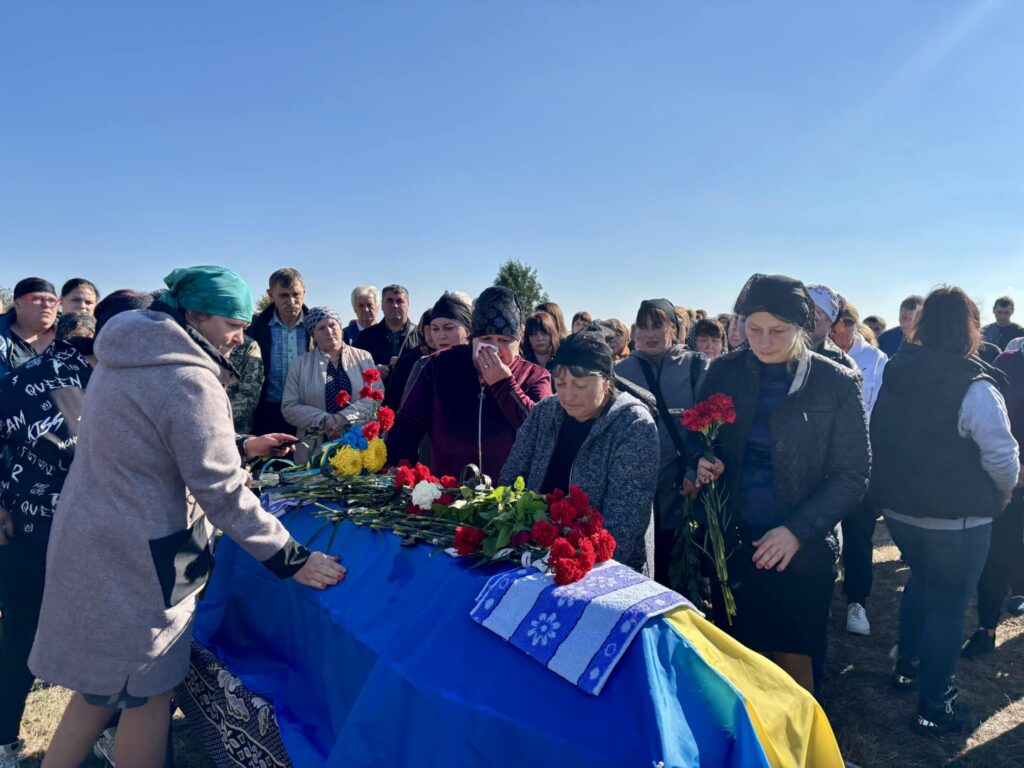 Прощання у Трубайцях. Фото: Хорольська громада.