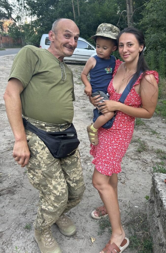 Валерія Ткач з татом і сином