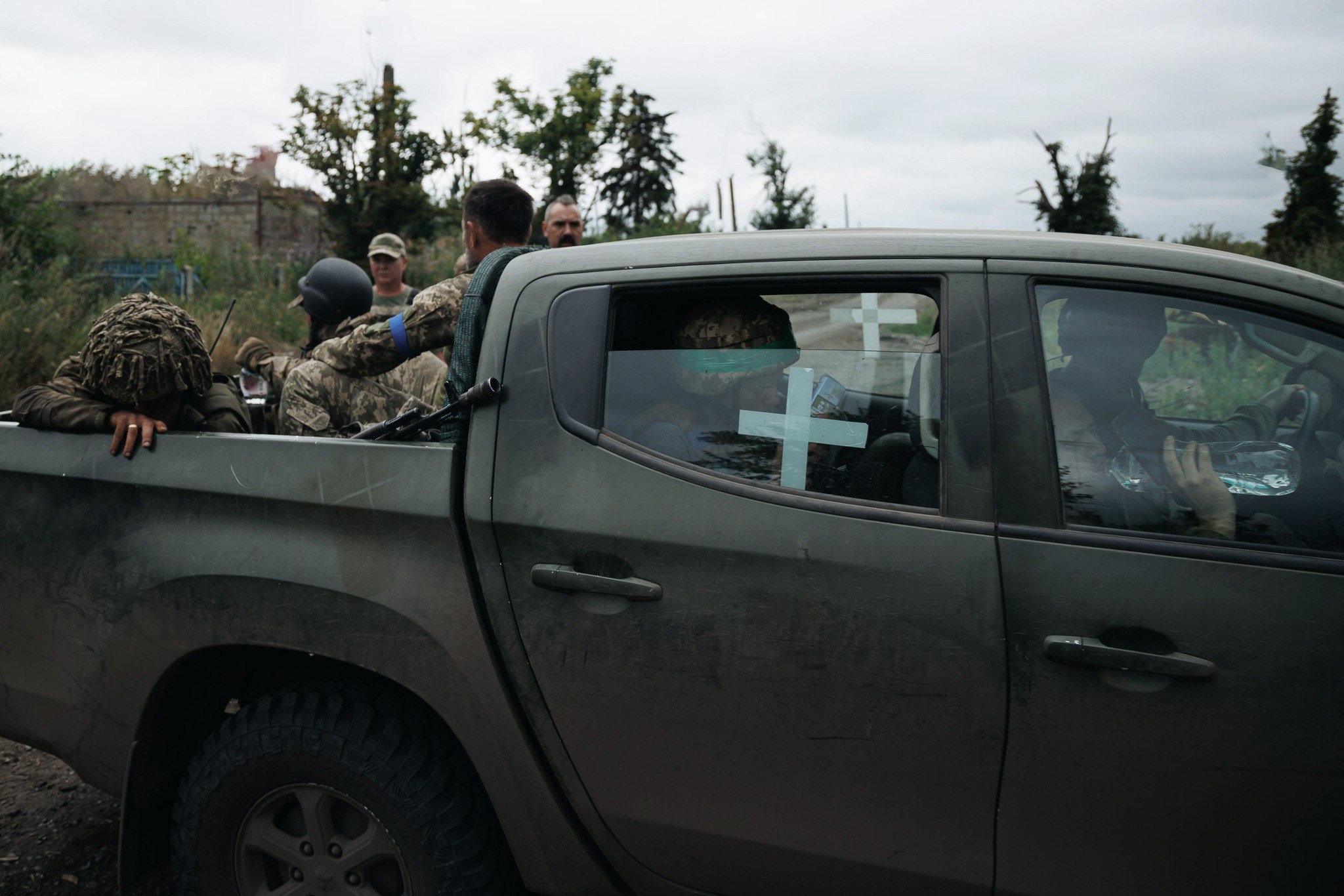 Ілюстративне фото. Автомобіль українських військових на фронті.