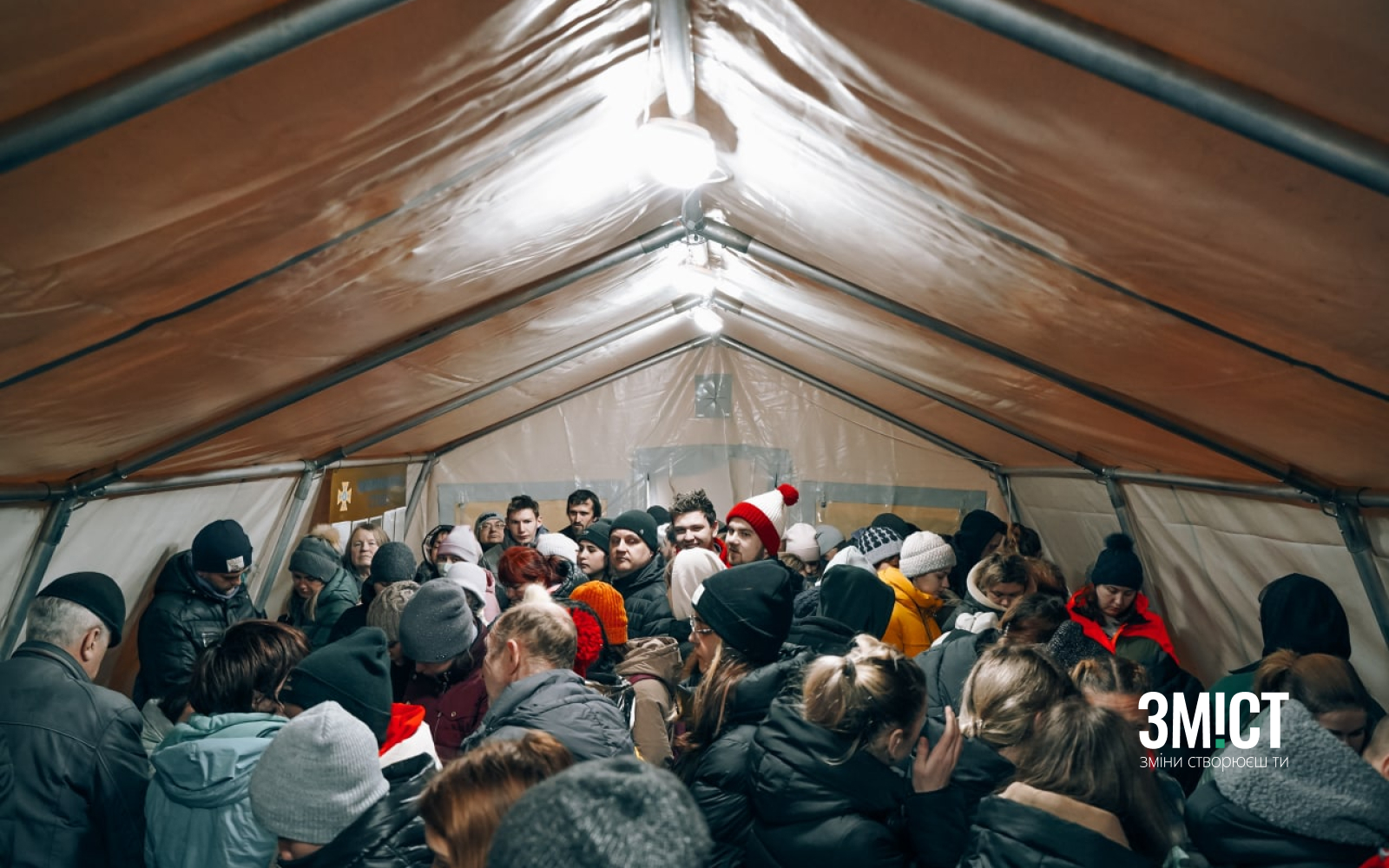 Ілюстративне фото. «Пункт незламності» у Полтаві 2022 року