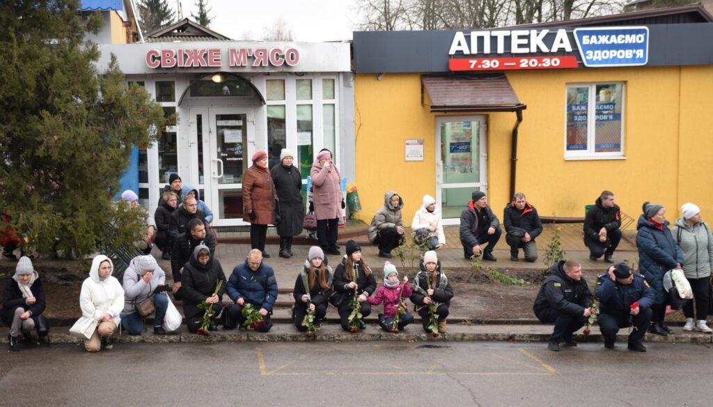 воїн Анатолій Мокляк на щиті