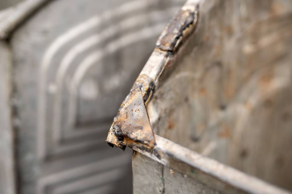 Сміттєві баки від КАТП-1628