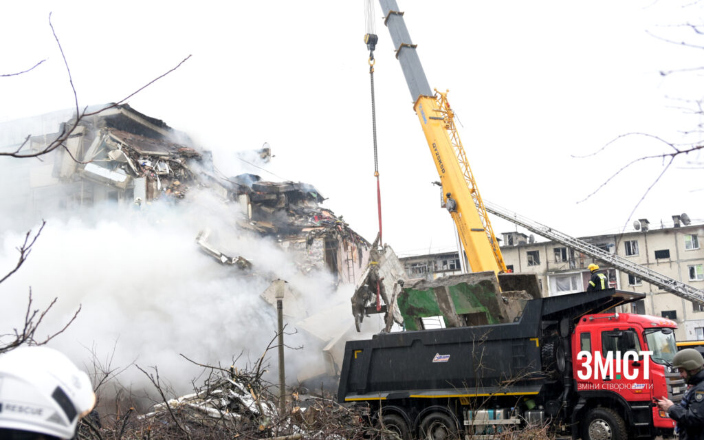 Російська ракета влучила у цивільний будинок в Полтаві