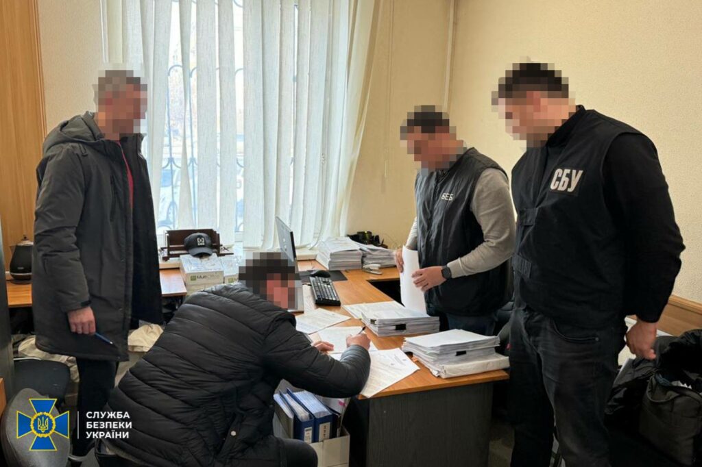 Оголошена нова підозра чиновнику Полтавської міської ради у розтраті на закупівлі дронів. Розтрата на дронах