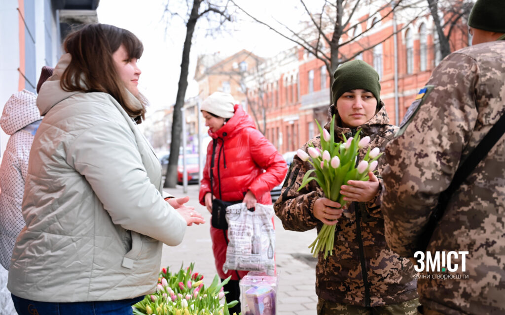 «Бандерівські тюльпани» продаватимуть у Полтаві уже вчетверте