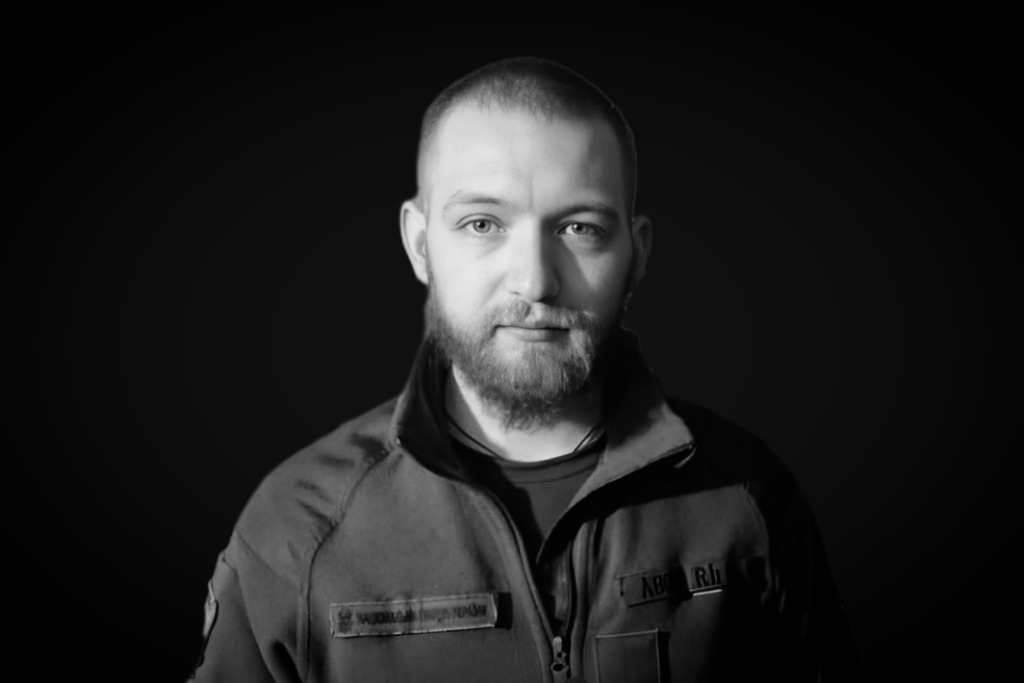 Полеглий воїн Ростислав Пасічник