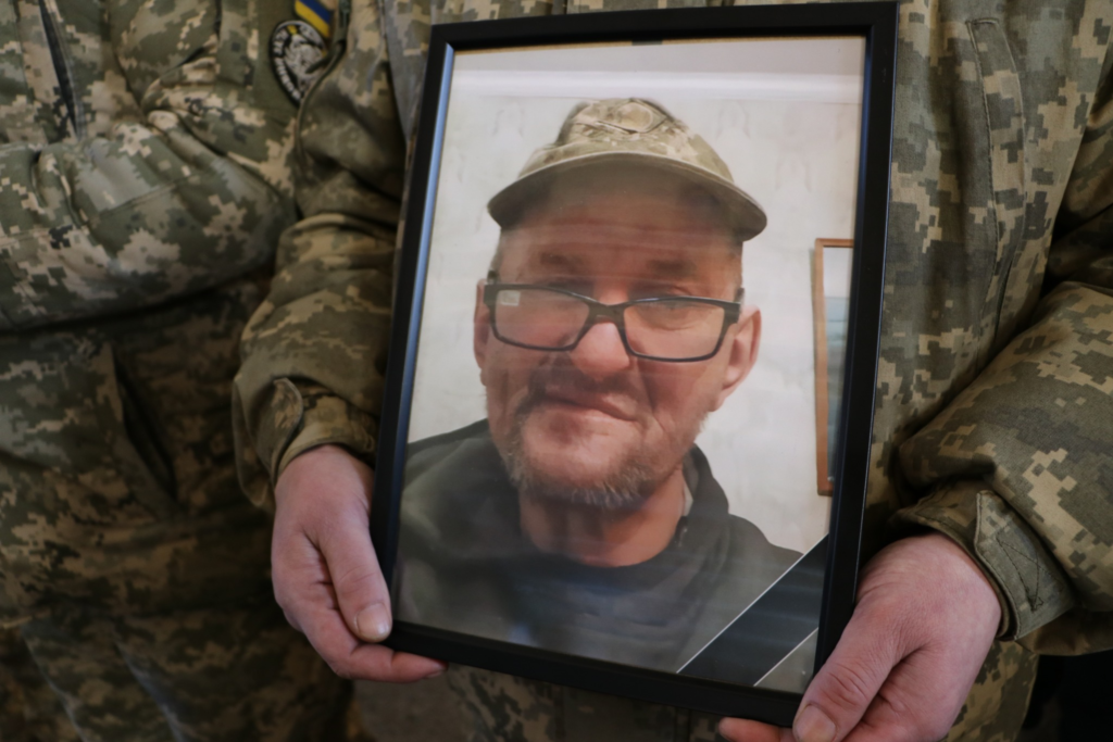 Полеглий воїн Геннадій Анісімов. 