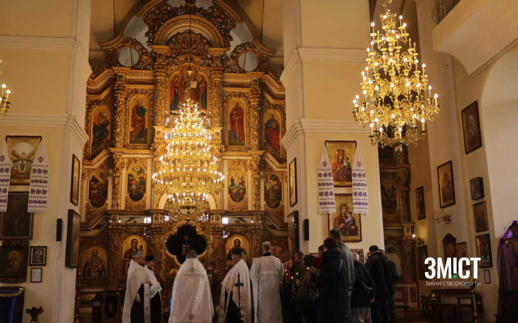 Микола Богомолов загинув під час виконання бойового завдання. 11 березня з героєм прощалися у Свято-Успенському соборі Полтави. 