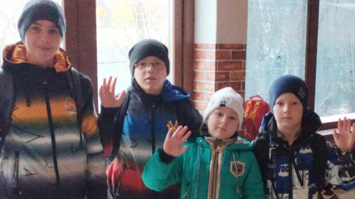 Евакуйована з Лугащини родина