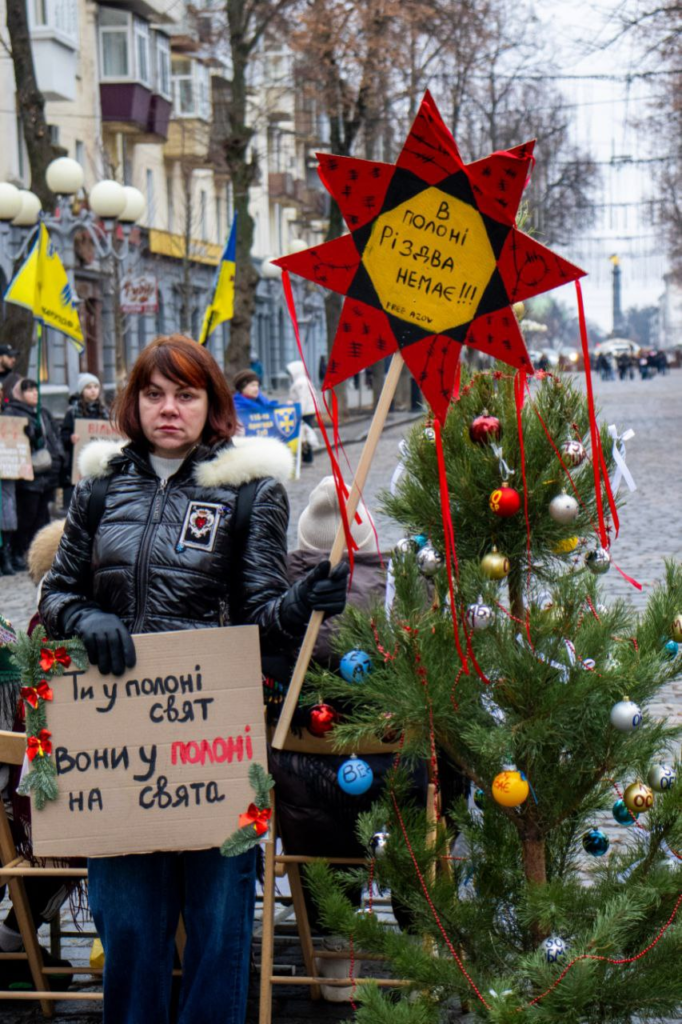 Тетяна на акції бореться за власного сина