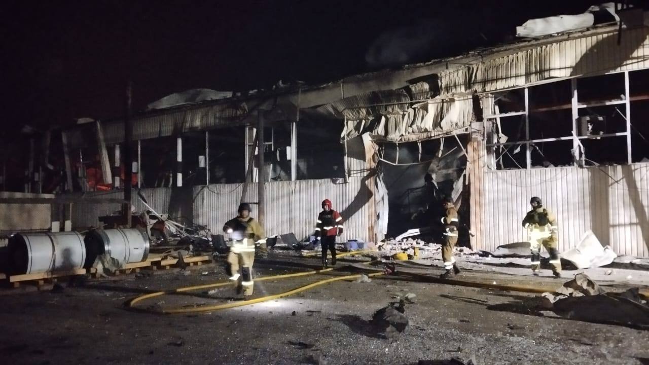 Рятувальники ліквідують наслідки атаки на Полтавську громаду