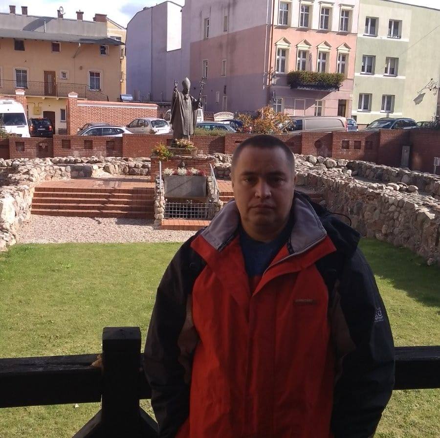 Призначили прощання з воїном, який повертається на Полтавщину на щиті. Олег Невмержицький віддав життя за Україну.