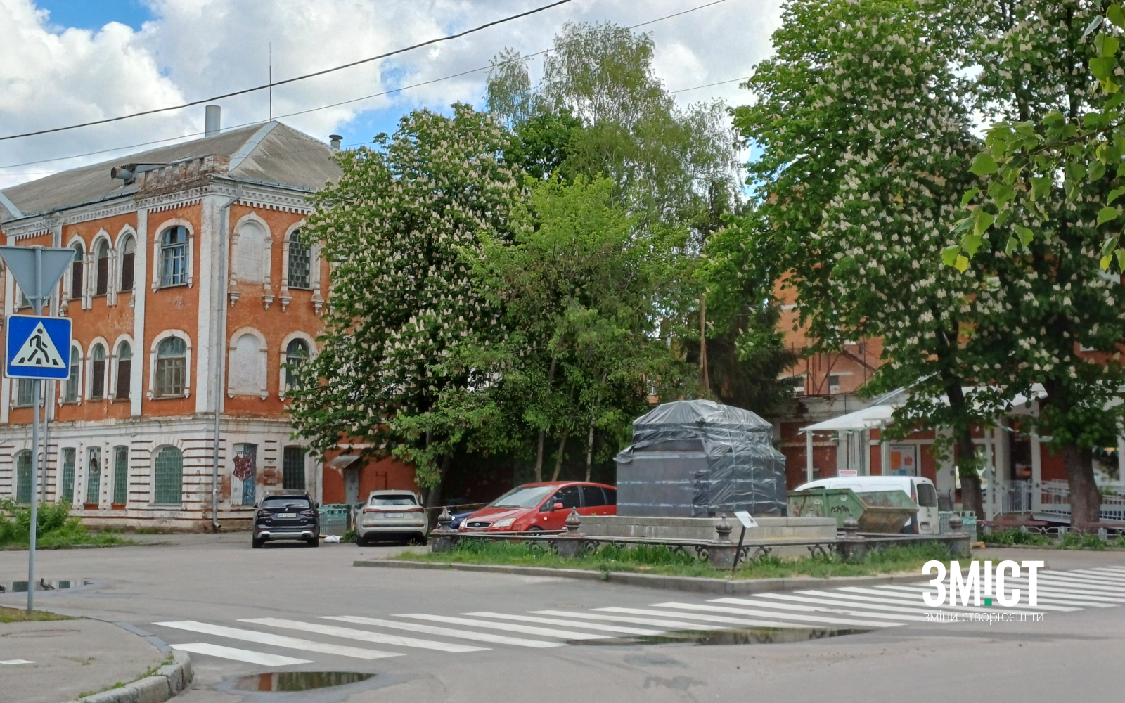 Залишок пам’ятника на місці відпочинку Петра I у Полтаві