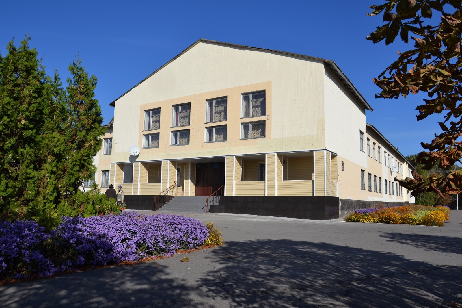 Градизька гімназія імені Героя України Олександра Білаша