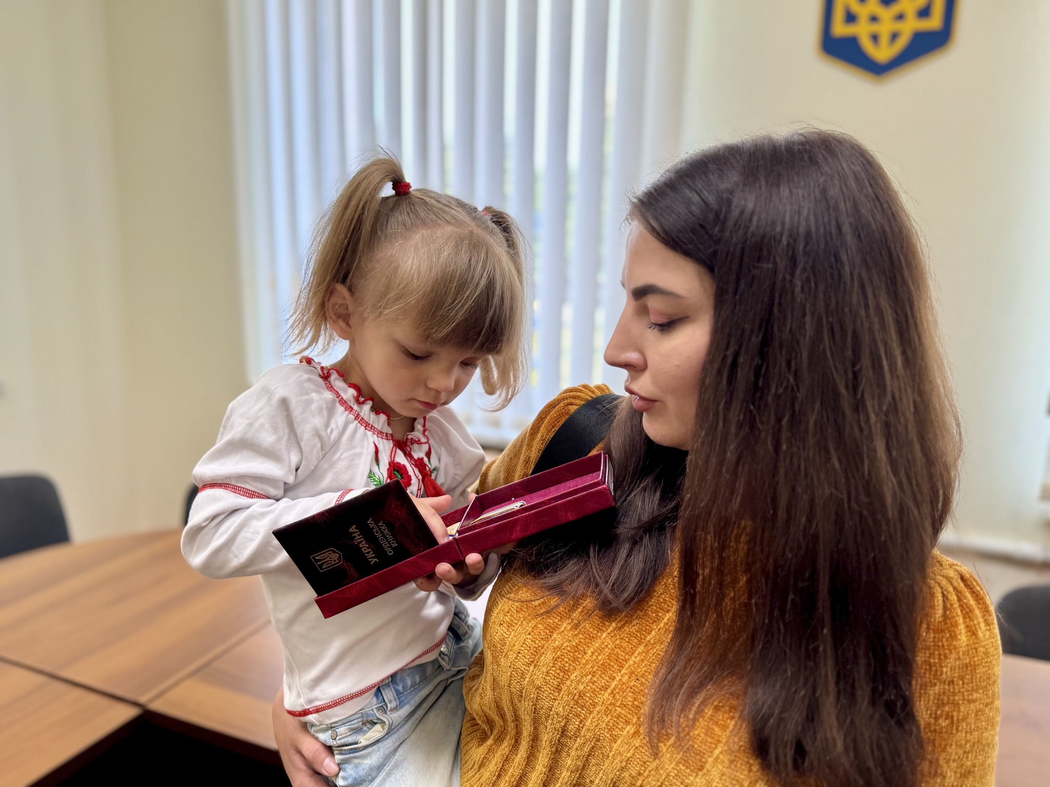 Донька полеглого воїна Ігоря Кірія.