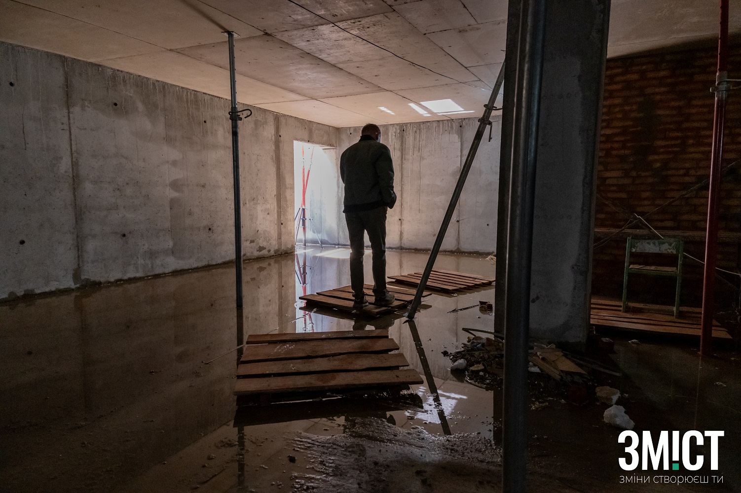 Ілюстративне фото. Будівництво укриття в Полтаві після дощу