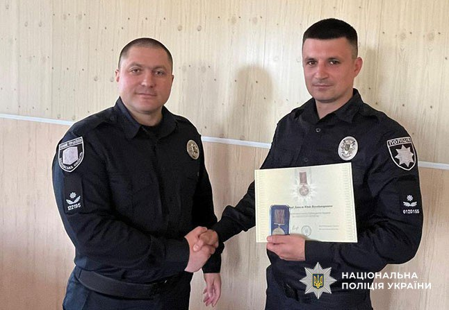 Відзнаками «За оборону України» нагородили поліціянтів з Полтавщини
