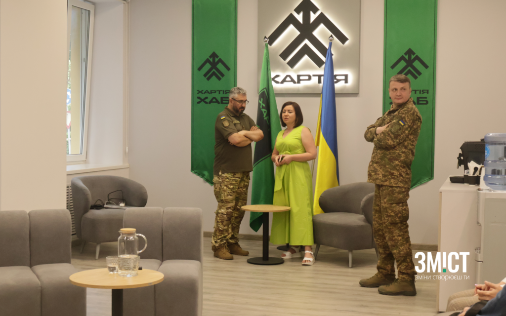 Пам'ятник Петлюрі у Полтаві