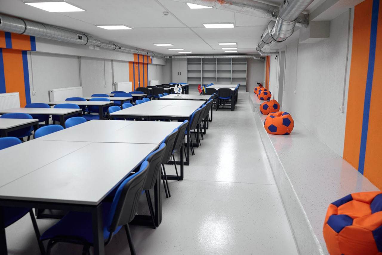 Один із оновлених за програмою просторів.