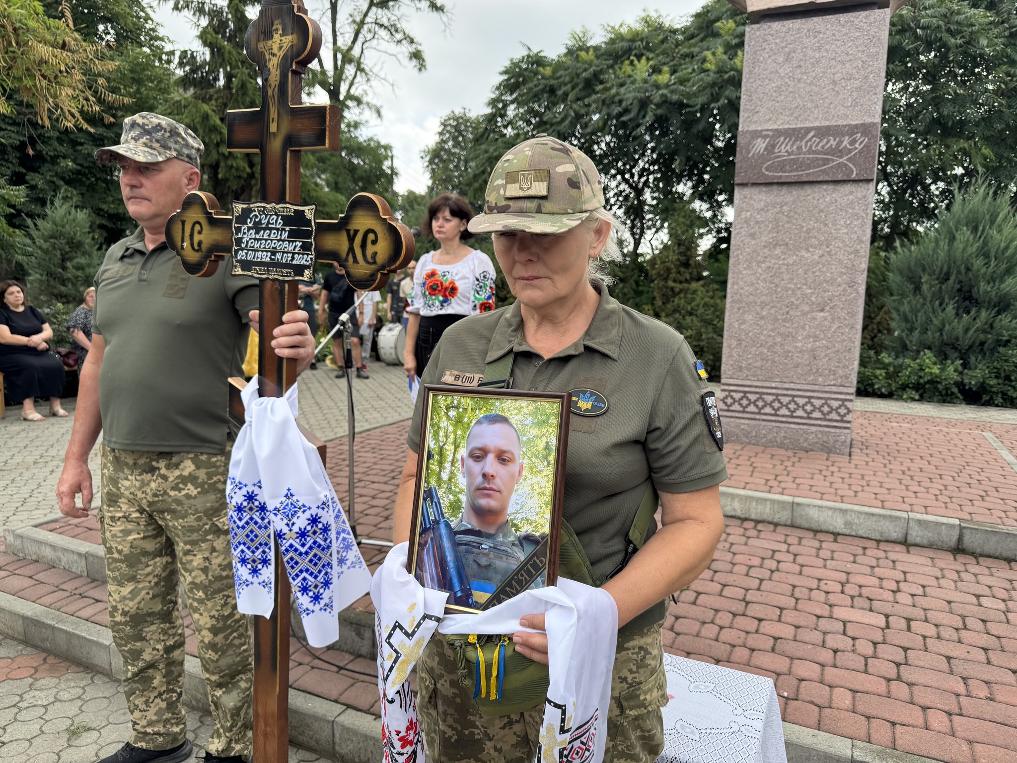 Бій на Дніпропетровщині забрав життя снайпера: прощання на Полтавщині (ФОТО)